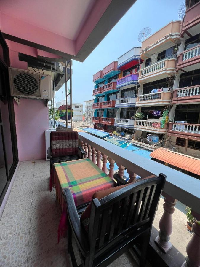 Soetnos Hotel Jomtien Beach Exterior foto